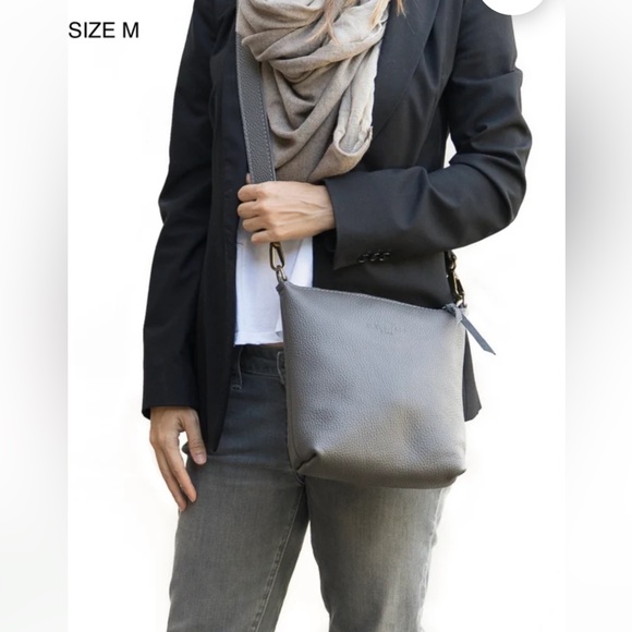 Genuine italian leather crossbody messenger - Picture 15 of 15